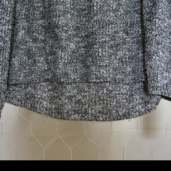 Black Ash Corset Sleeve Sweater Scoop Bottom - Picture 3 of 16